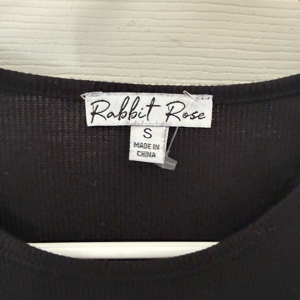Rebellious Rose Black Lace-Up Short Sleeve Top AS New - Picture 3 of 5